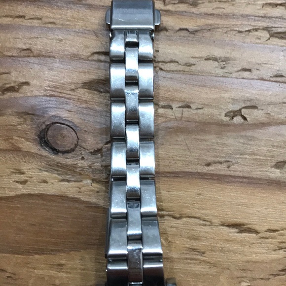 Kenneth Cole Retro Black With Stainless Steel Band - Picture 3 of 8